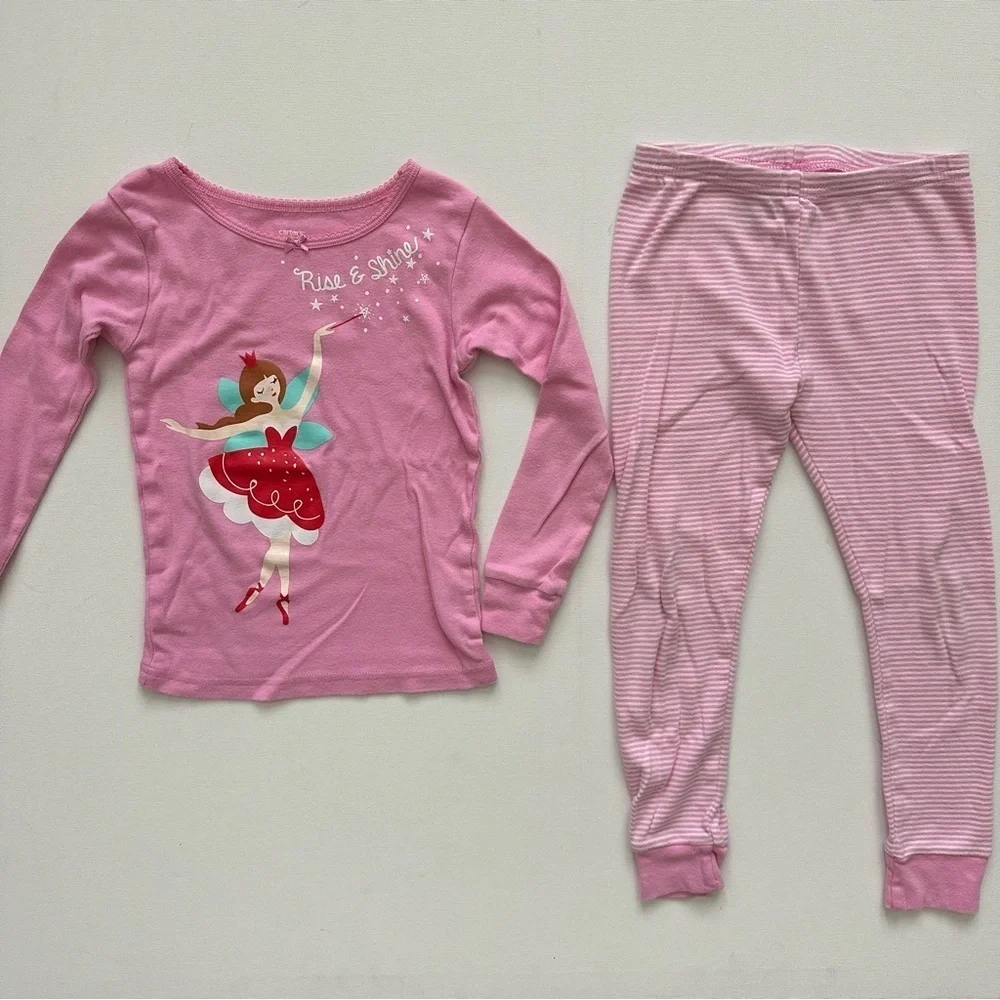 Carter’s Toddler Girl Long Sleeve Pajama Set Size 5T